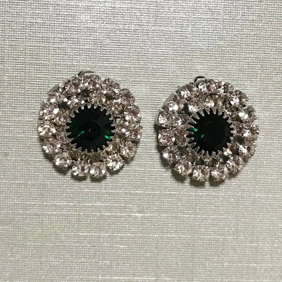 New Silver color Crystal Green Stone Stud Earrings  and Necklace -Fashion Trend - Picture 2 of 3